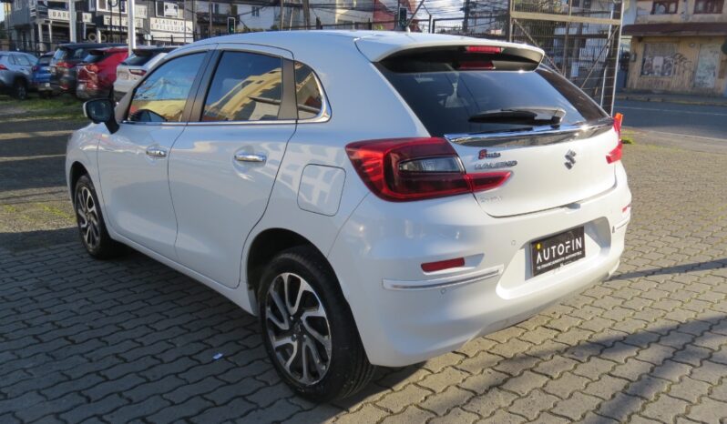 
								Suzuki Valeno 4×2 motor 1.5 Blanco full									