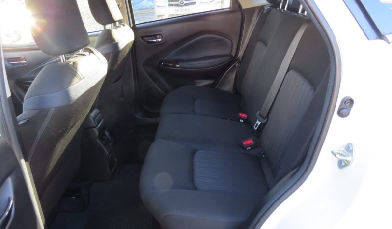 
								Suzuki Valeno 4×2 motor 1.5 Blanco full									